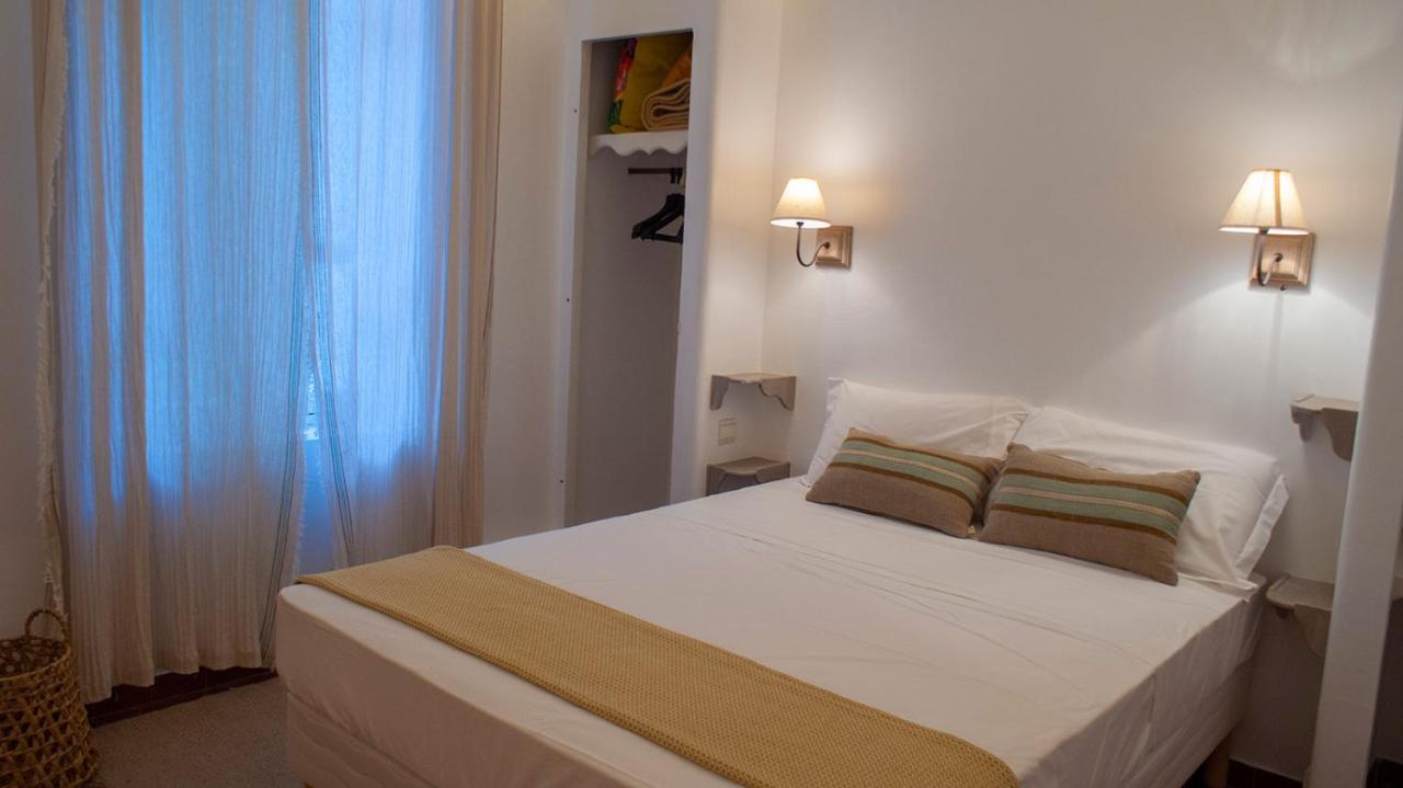 Logis Hotel & Restaurant Du Parc Gemenos Luaran gambar